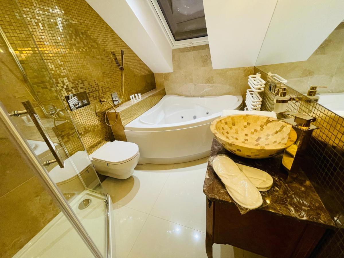 Loft W Rynku Z Jacuzzi Apartment Suprasl