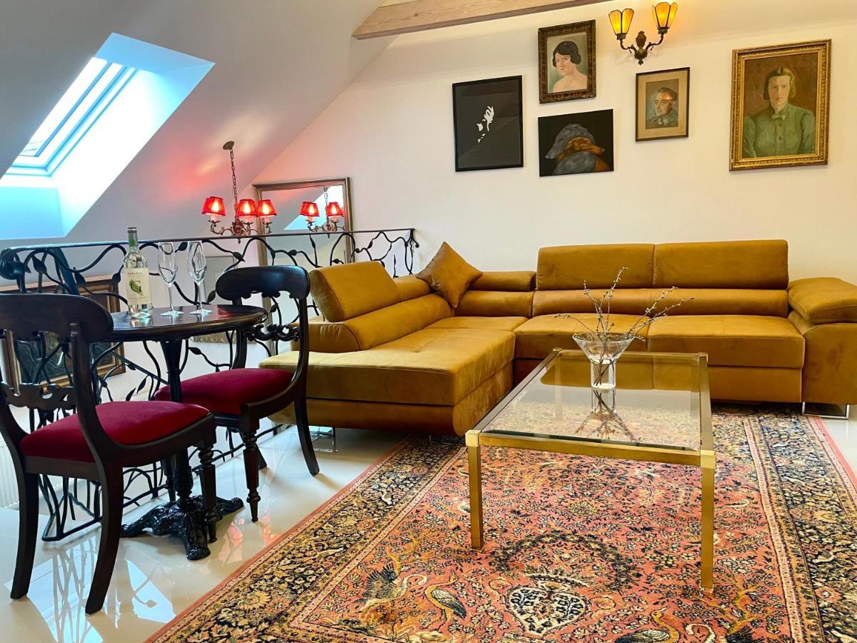 Loft W Rynku Z Jacuzzi Apartment Suprasl